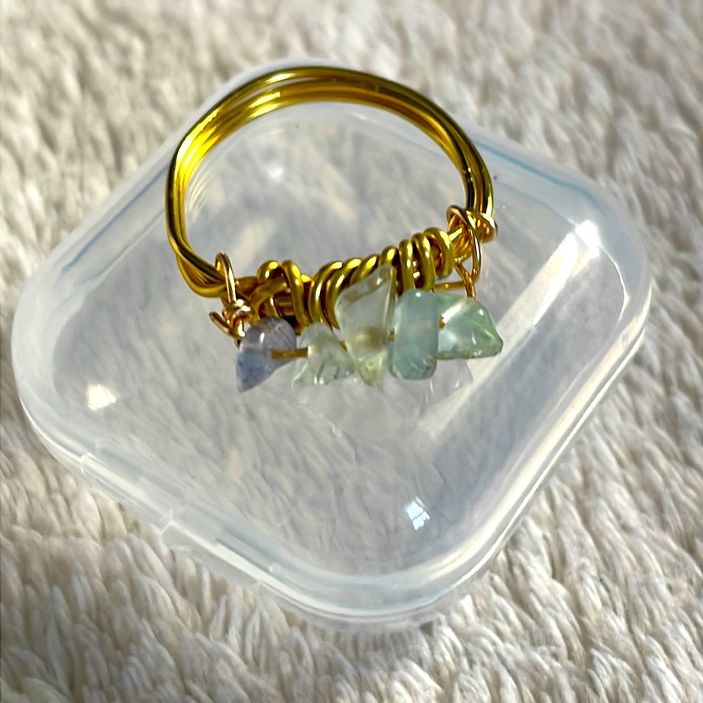 🎄SALE 3/$9🎄 HANDMADE RAW GEMSTONE WITH GOLD TONE WIRE RING